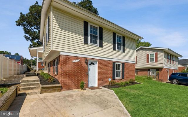 $439,900 | 1911 Campbell Drive | Suitland