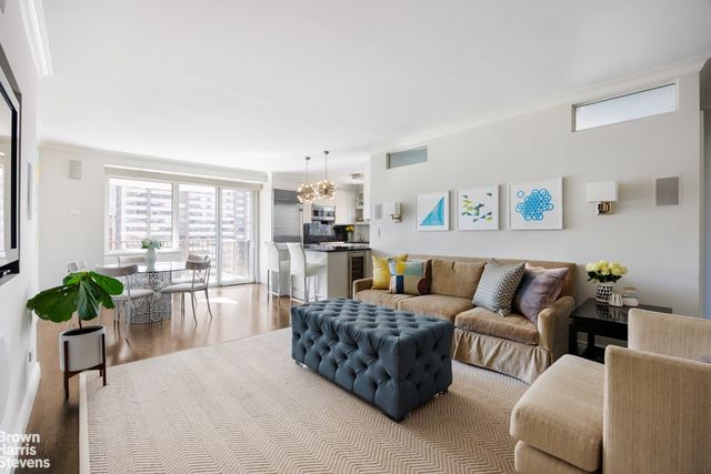 $3,000,000 | 10 West 66th Street, Unit 30E | Upper West Side