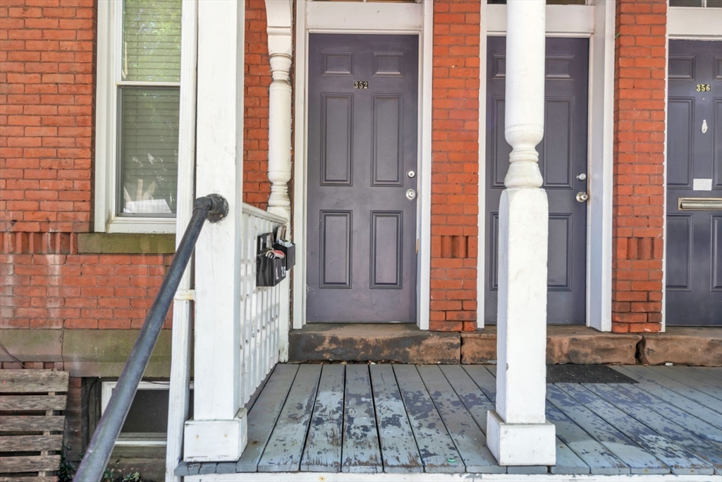 a view of front door of the house