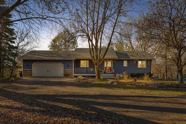 $514,900 | 16026 Cannon City Boulevard | Cannon City Township - Rice County