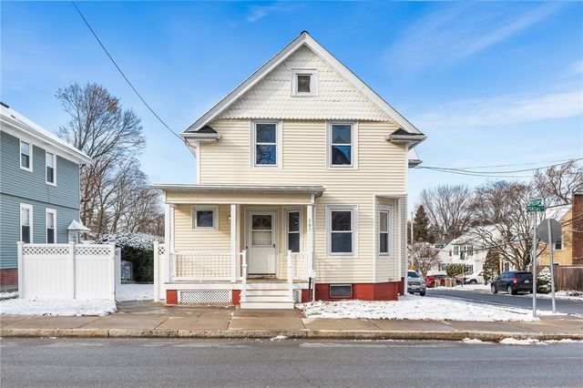 $440,000 | 207 Pontiac Avenue | Auburn