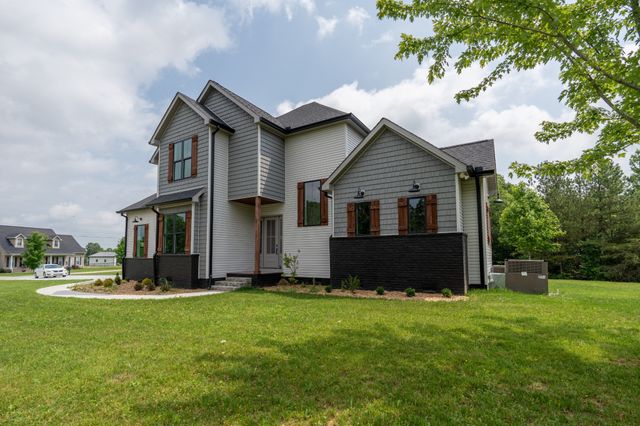 $479,900 | 102 Heritage Hills Lane