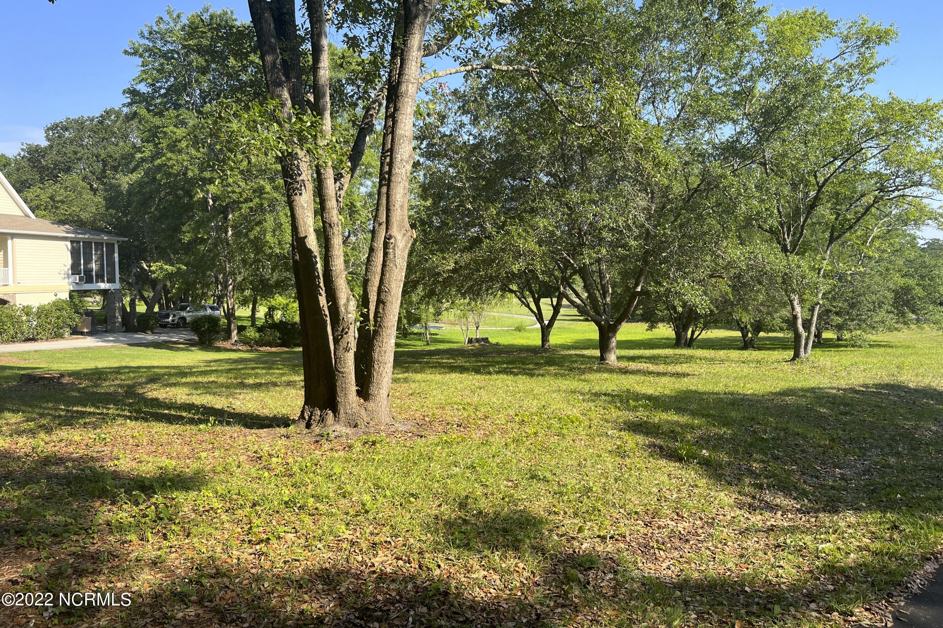 Gorgeous Corner Lot