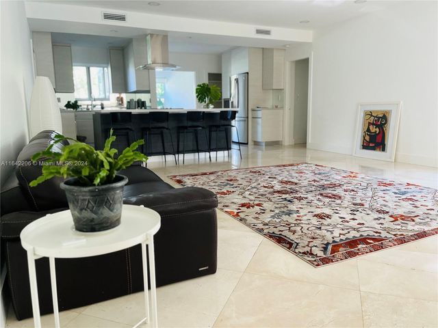 $3,850 | 10190 Collins Avenue, Unit 102 | Bal Harbour