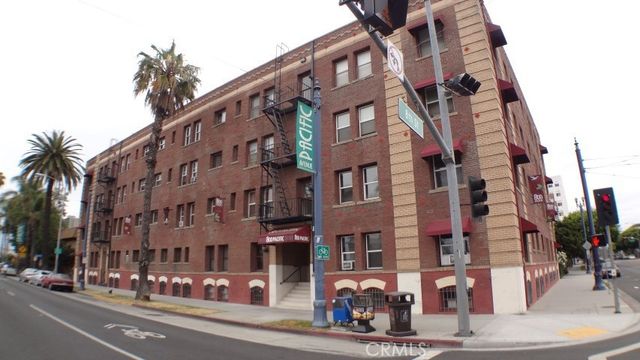 $1,295 | 800 Pacific Avenue, Unit 108 | Downtown Long Beach