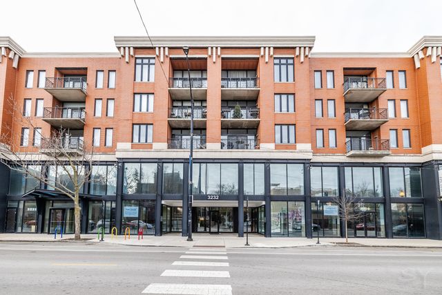 $475,000 | 3232 North Halsted Street, Unit D803 | Lake View East