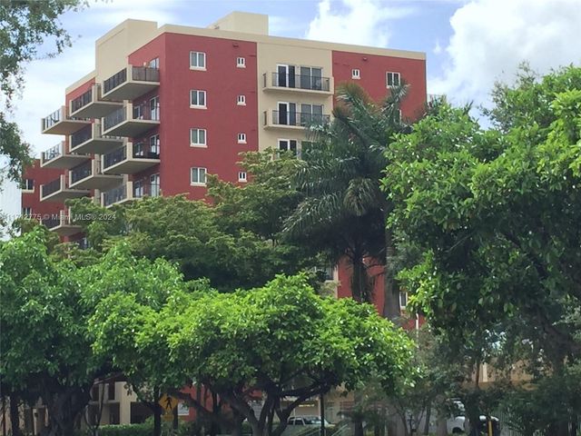 $2,100 | 3410 Coral Way, Unit 903 | Golden Pines