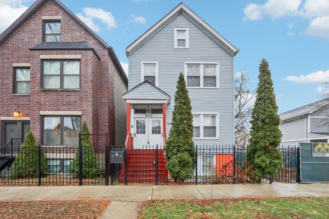 $820,000 | 1913 North Francisco Avenue | Logan Square