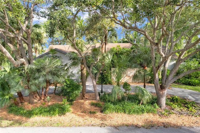 $1,395,000 | 8155 Southwest 170th Street | Palmetto Bay