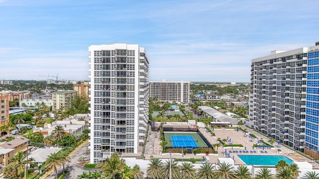 $449,000 | 525 North Ocean Boulevard, Unit 815 | Beach