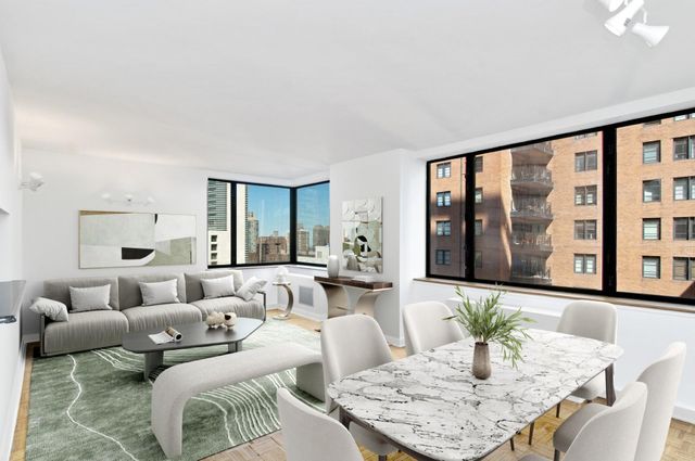 $1,650,000 | 30 West 61st Street, Unit 11D | Upper West Side