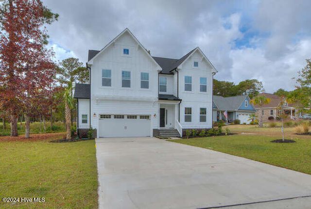 $559,000 | 350 Broad Leaf Lane Southeast, Unit 40 | Winding River Plantation Riverwood