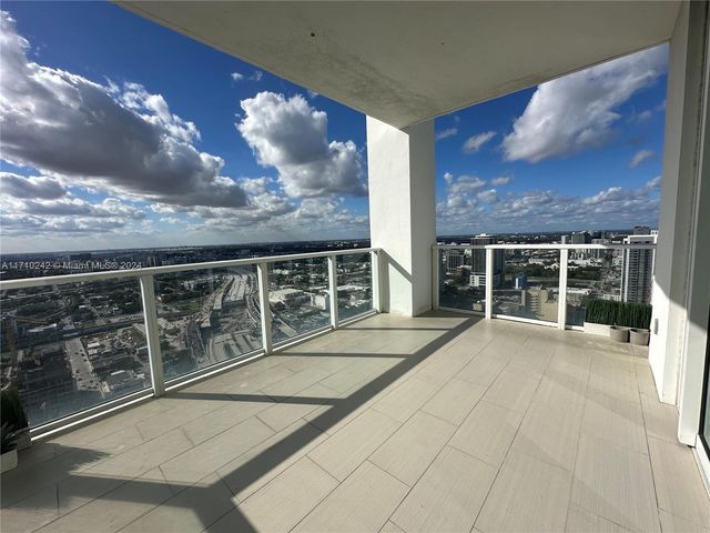 $5,200 | 1040 Biscayne Boulevard, Unit 4106 | Downtown Miami