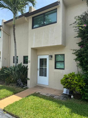 $3,500 | 4235 North Hwy A1A, Unit 10 | Hutchinson Island North