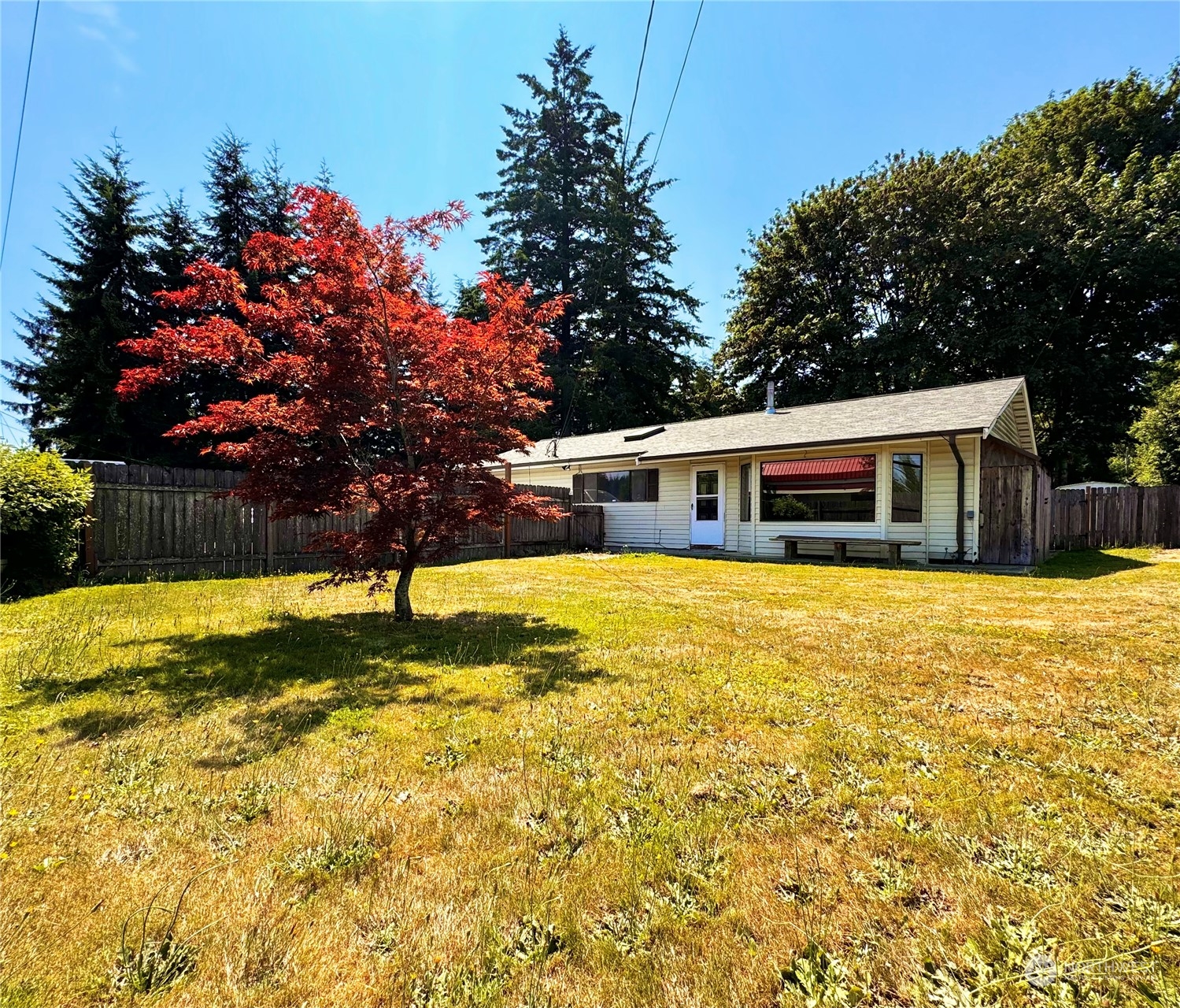 a front view of house with yard