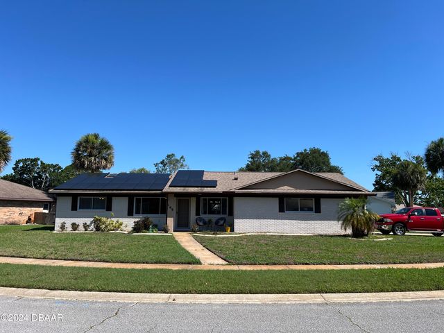 $338,900 | 165 Springwood Drive | Daytona Beach