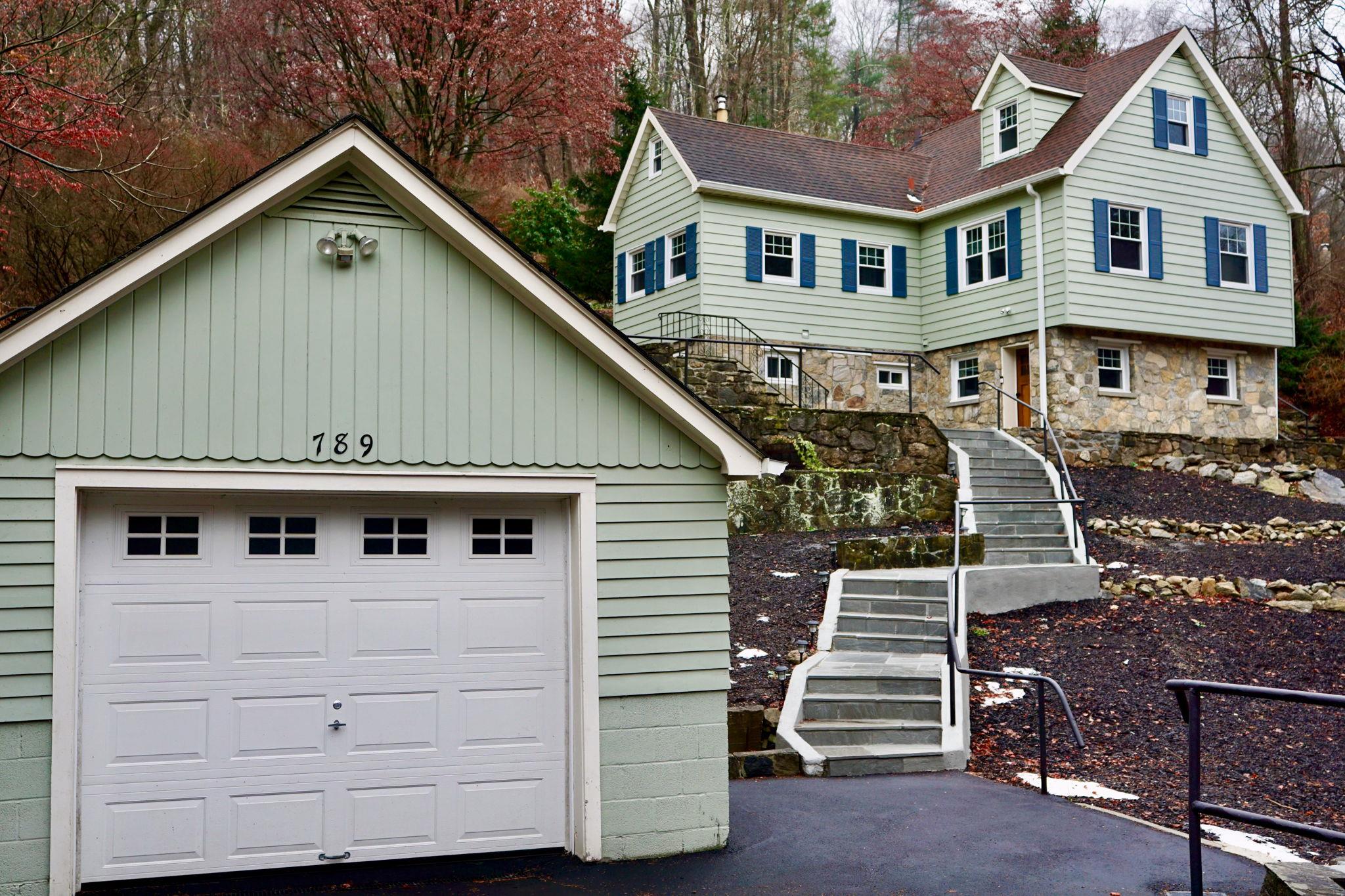 View of front of house featuring a garage