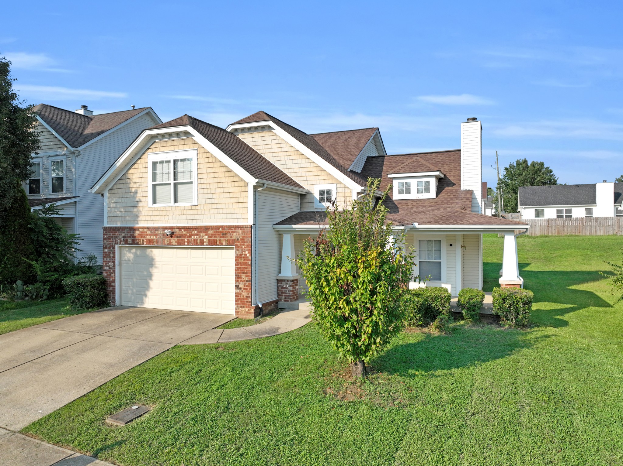 Front view of home