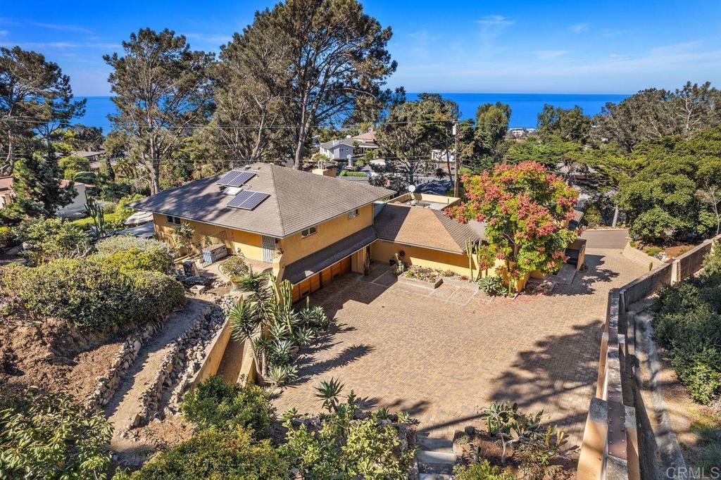 Amazing Panoramic Ocean View from this exquisite John Lloyd Wright design architecture