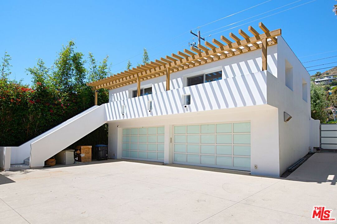 a backyard of a house