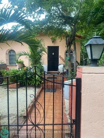 $796,555 | 2054 Southwest 5th Street | Little Havana