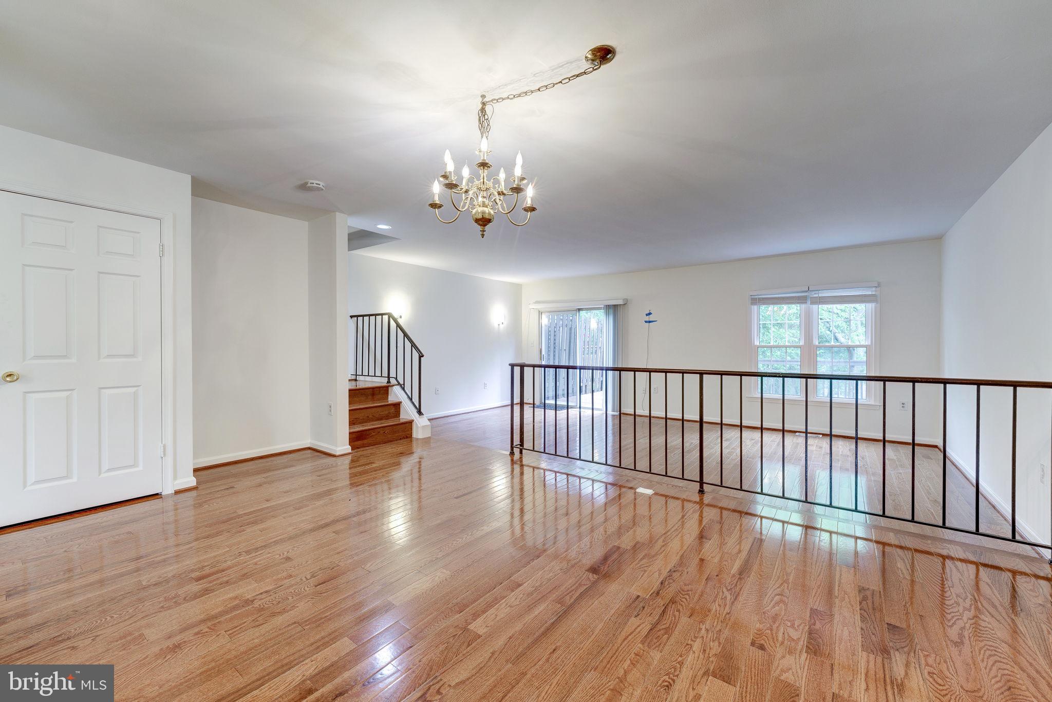 Hardwood Floors throughout Main&Upper Levels!