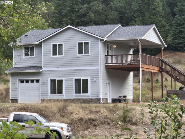 $589,000 | 2262 Louis Creek Road