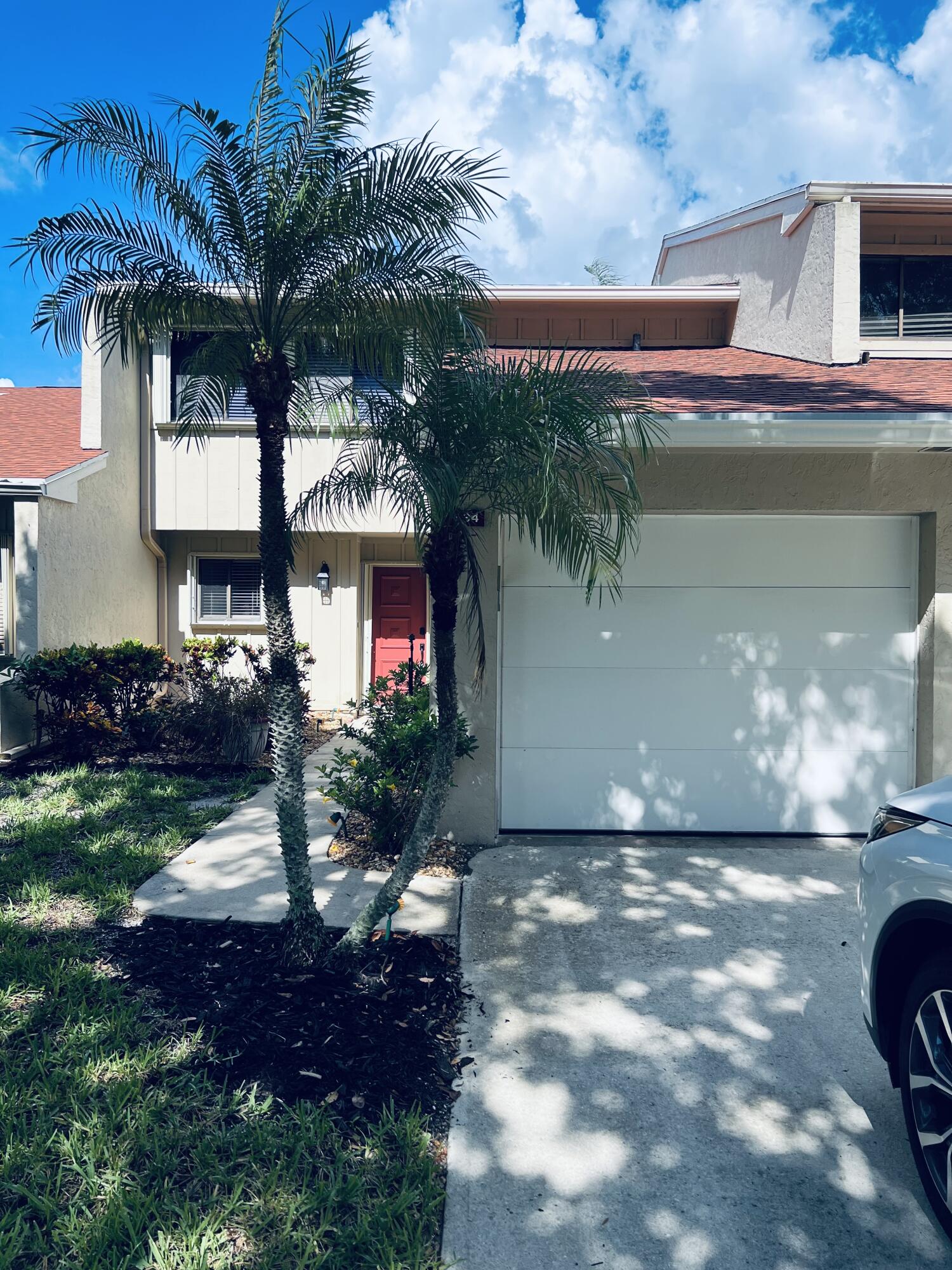 a front view of house with yard