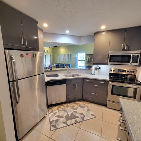 $244,888 | 13 Vía De Casas Sur, Unit 104 | Boynton Beach