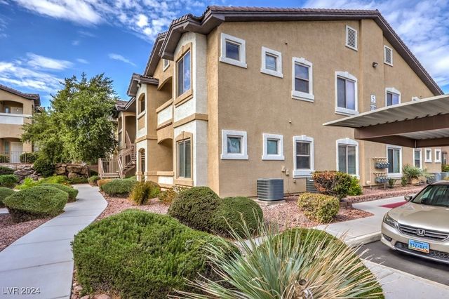 $319,000 | 8805 Jeffreys Street, Unit 2019 | Pebble Creek Village