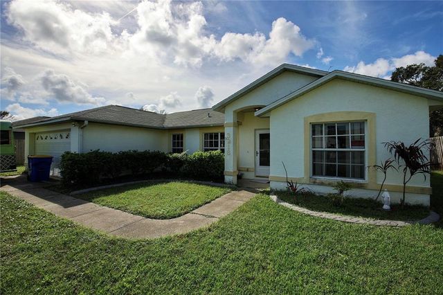 $279,000 | 3218 Royal Palm Drive | Florida Shores