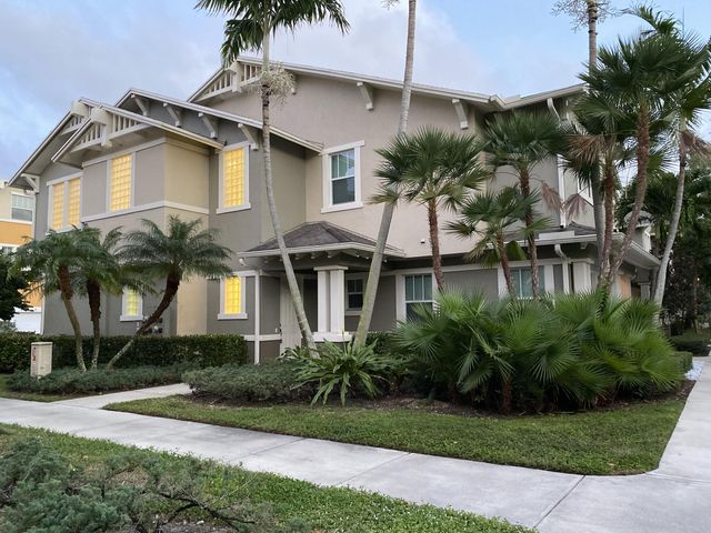 $359,900 | 939 Millbrae Court, Unit 1 | West Palm Beach