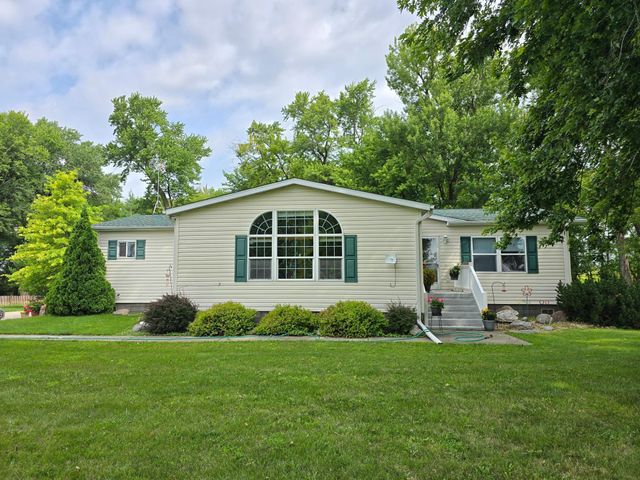 $399,900 | 20801 170th Street | New Richland Township - Waseca County