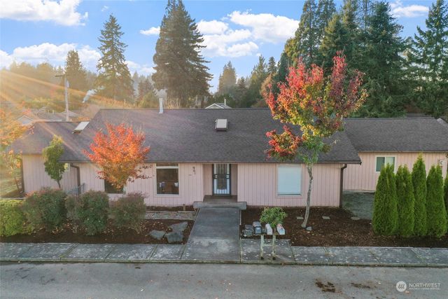 $425,000 | 901 North 7th Avenue Southwest | Tumwater Hill