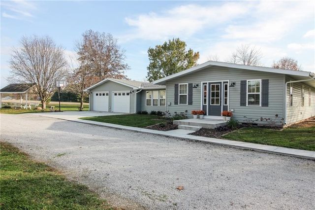 $349,900 | 2376 North Co Road 190 East | Paradise Township - Coles County