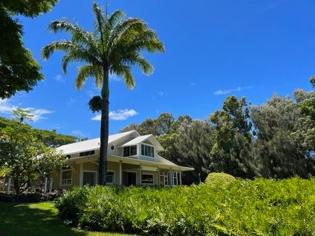 hawaii-rental-homes-for-your-next-winter-getaway-luxury-villa-rentals