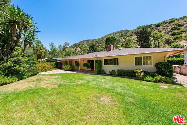 $2,399,000 | 2633 Mandeville Canyon Road | Brentwood