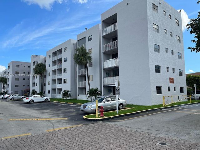 $2,300 | 8075 Northwest 7th Street, Unit 109 | Fountainebleau