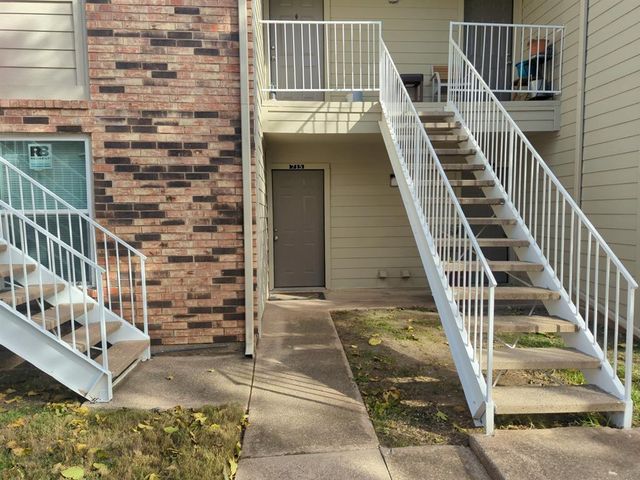 $149,900 | 2200 East Trinity Mills Road, Unit 715 | Central Carrollton