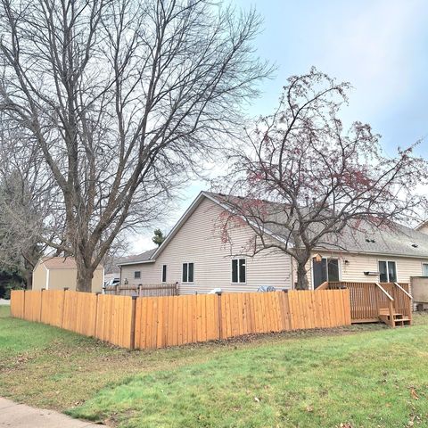 $380,000 | 1900 Tuenge Drive | Stillwater