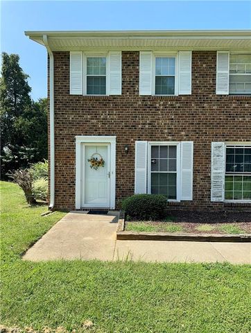 $1,250 | 1309 West Meadowview Road, Unit A | Greensboro