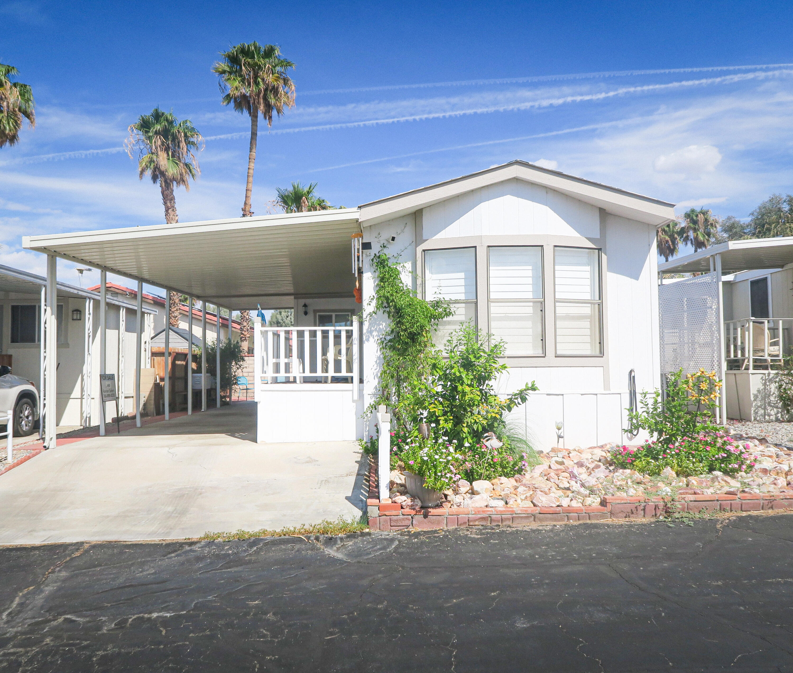 a view of a house with a garage