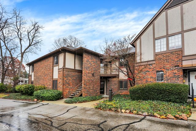 $285,000 | 2145 Boston Court, Unit A | The Knoll Condominiums