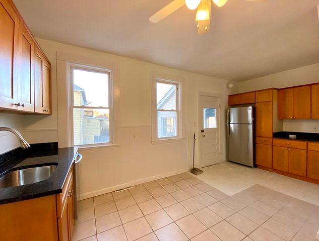 $4,500 | 82 Crescent Newton Ma, Unit 82 | Auburndale