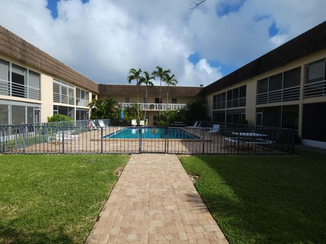 $229,000 | 342 Southwind Drive, Unit 101 | North Palm Beach