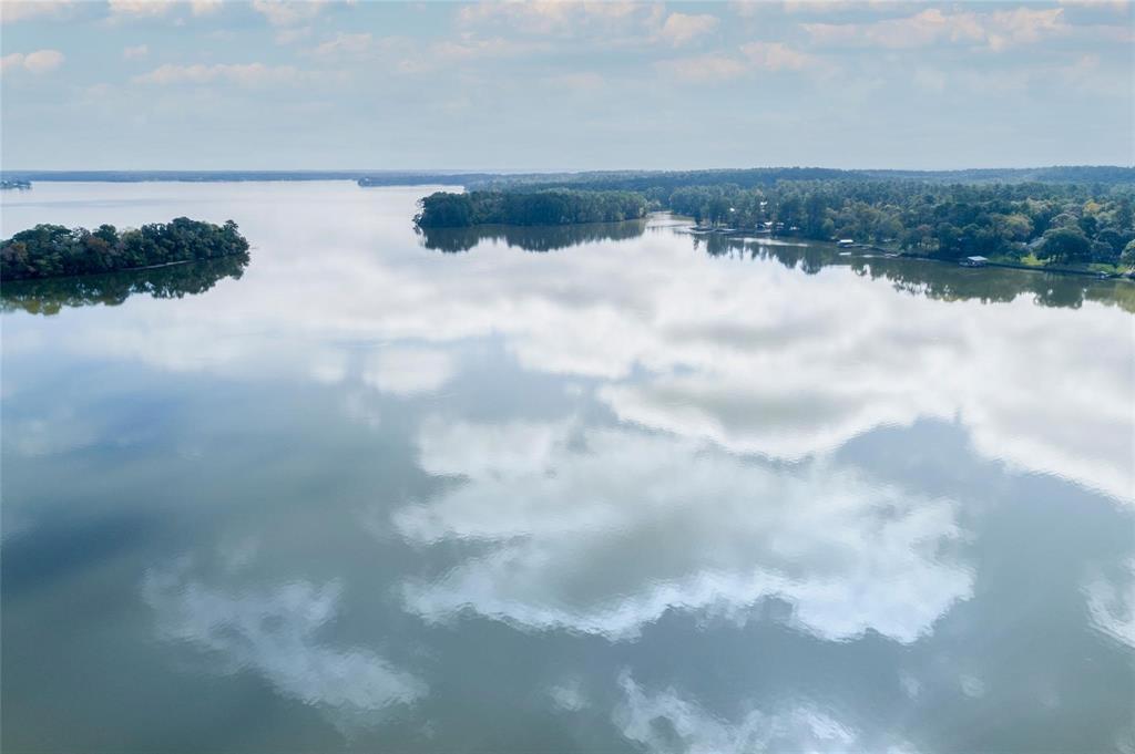 Welcome to Beautiful Lake Livingston in Trinity Texas