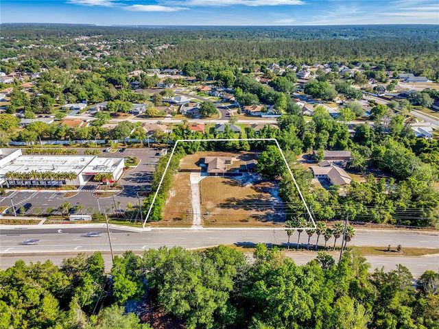 $800,000 | 3086 Howland Boulevard | Deltona