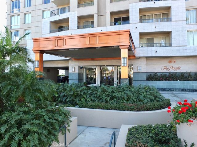 $4,000 | 850 East Ocean Boulevard, Unit 203 | Alamitos Beach