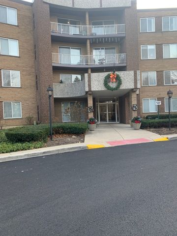 $275,000 | 909 East Kenilworth Avenue, Unit 318 | Palatine