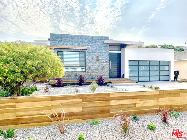 12452 Beatrice Street Los Angeles CA 90066 Compass